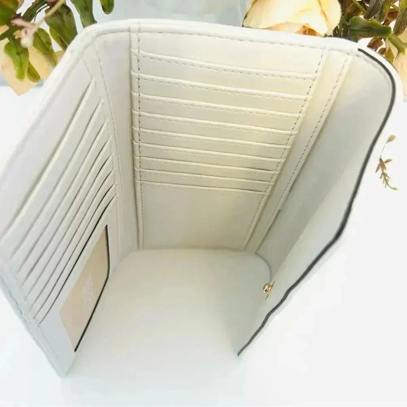 Michael Kors Jet Set Travel Large Trifold Wallet light cream - Picture 4 of 4